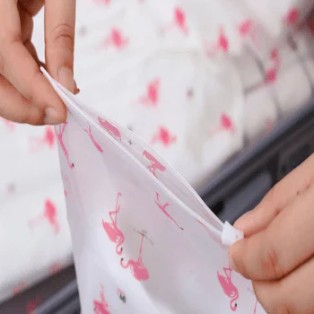 Trousse de toilette transparente flamant rose - Image 3