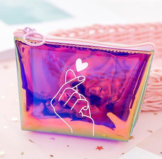 Trousse de toilette transparente love - Image 3